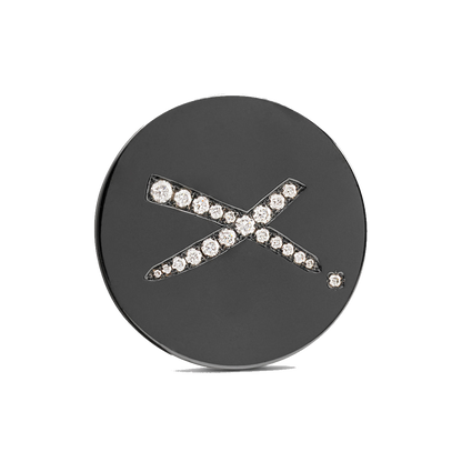 The Majesty Golf Ball Marker — hero view showcasing brilliant-cut diamond setting